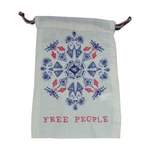 2017 trends, bamboo, bohemian prints, bohemian trends, cotton, custom treatments, fashion forward packaging, jute, linen, metallics, muslin, reusable fabric, reusable shopping bags, summer 2017, summer trends