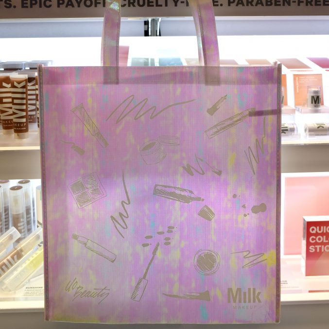 cosmetic packaging, cosmetic trends cosmetic packaging trends, beauty packaging, beauty packaging trends, makeup shopping bags, makeup pouches, fold over brush cases, makeup brush pouch, cosmetic brush cases, makeup packaging