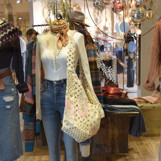 earth day, earth day 2019, april 22 2019, april 22, reusable materials, recycled materials, post consumer waste, eco-friendly, eco-friendly packaging, eco-friendly shopping bags, custom eco-friendly pacakging, celebrate earth day, seasonal trends 2019