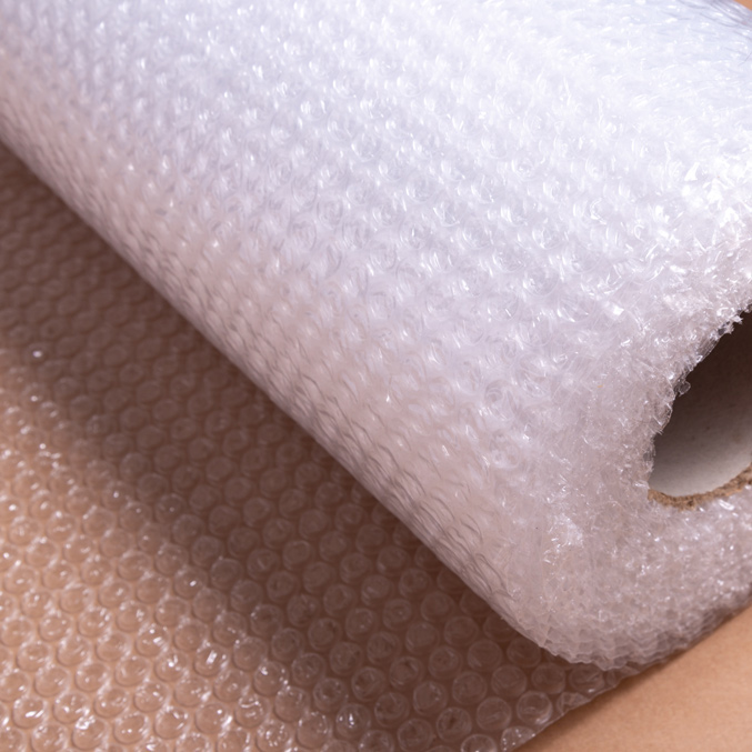 bubble mailers, kraft bubble mailers, poly bubble mailers, paper bubble mailers, custom ecommerce packaging, ecommerce packaging, ecommerce supplies, custom bubble mailers, reusable bubble mailers