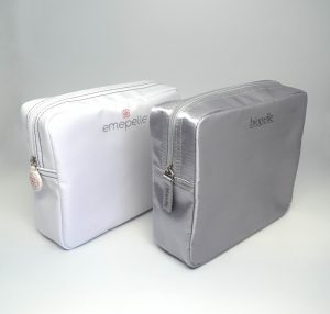 peaceful spa packaging, spa shopping bags. spa pouches, toiletry pouches, spa packaging, day spa packaging, day spa accessories, day spa, luxury spa packaging, reusable spa bags, reusable spa packaging