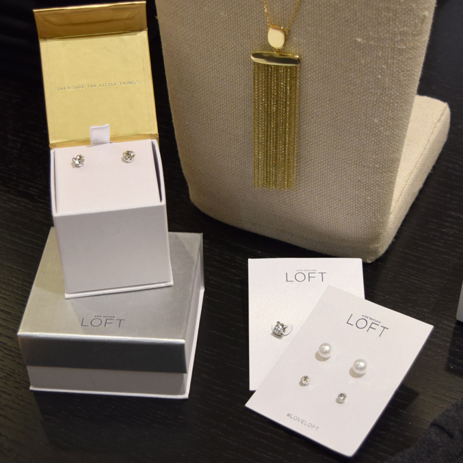 jewelry packaging, jewelry boxes, custom jewelry packaging, mother's day packaging, custom jewelry pouches, custom jewelry shopping bags, jewelry pouches
