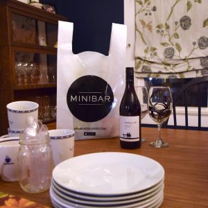 To go bags for food, Take out bags, Take away bags, Food industry packaging, Food industry, Food service take out bags, Carryout bags, Takeout plastic bags, Takeout paper bags, Takeout reusable bags, Restaurant table covers, Restaurant basket liners, Food basket liners
