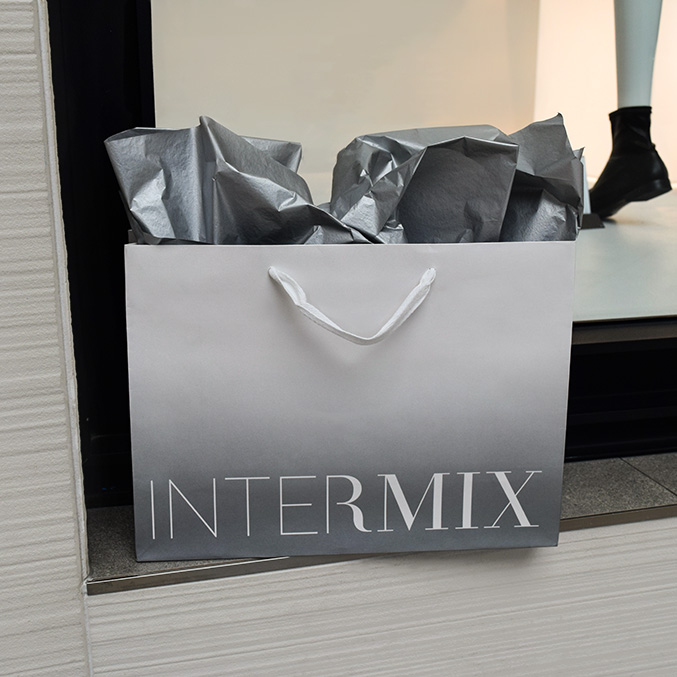 euro tote, branded euro tote bags, euro tote bags, custom branded euro totes, matte laminated euro totes, euro tote shopping bags, paper shopping bags, shopping bag designs, shopping bag trends, custom euro tote bags, kraft euro tote shopping bags, euro tote bag designs,