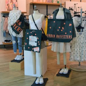 2023 holiday packaging, 2023 holiday trends, holiday 2023, holiday season, 2023 holiday, FW 2023, trending materials, typography, custom eco-friendly pacakging, minimalism, flexible packaging, recyclable materials, sustainable packaging, Y2K
