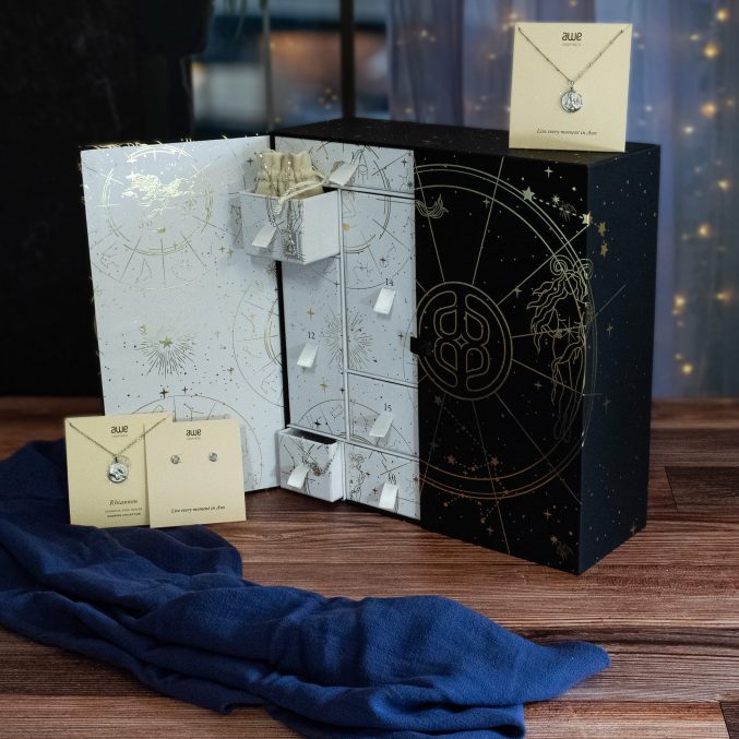 luxury jewelry packaging, jewelry packaging, custom jewelry boxes, custom jewelry pouches, jewelry cards, jewelry inserts, custom box inserts, anti-tarnish jewelry packaging, branded jewelry packaging, luxury jewelry, luxury packaging,