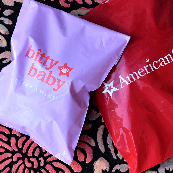 custom made poly mailers, custom packaging, poly bags for shipping, custom poly bags, custom shipping bags, polymailer bags, custom mailer bags,, custom poly mailers wholesale, custom printed poly mailers, custom mailers with logo